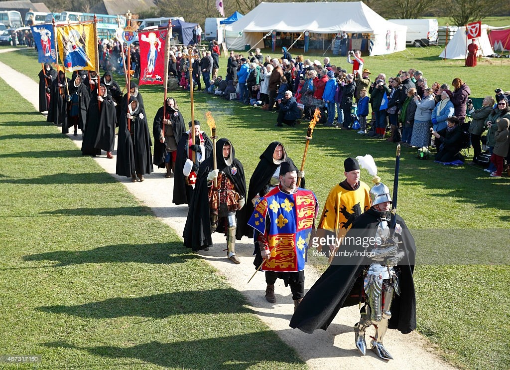 A ceremonial procession arrives ahead of the coffin carrying King Richard III for a service at Bosworth Battlefield Heritage Centre on March 22, 2015 in Leicester, England.