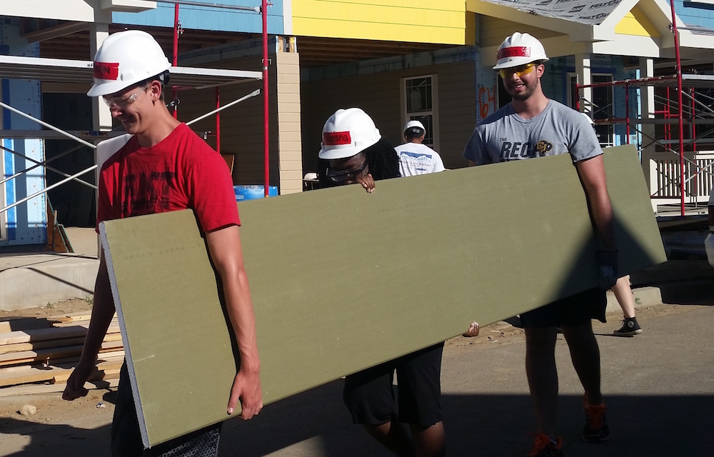 Seagate Student Interns Build Homes and Alleviate Hunger 2